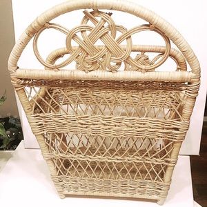 Vintage Accents - Vintage Blonde Wicker Shelf / Rack Unit Vintage Accents - Vintage Blonde Wicker Shelf / Rack Unit